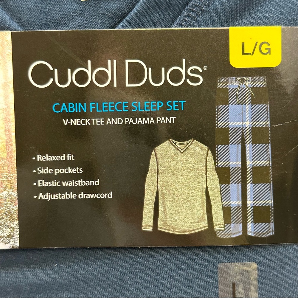 Cuddl Duds CABIN FLEECE SLEEP SET V-NECK TEE AND PAJAMA PANT Large - Picture 3 of 4